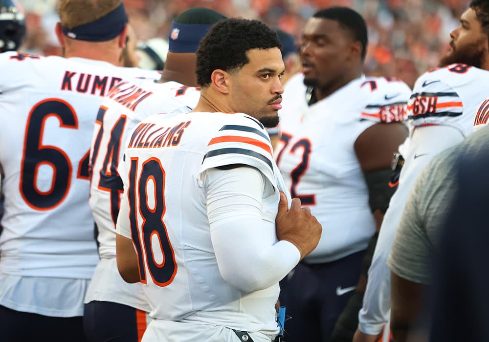 NFL Week 3 Fantasy Football QB Injury Report: Jaxson Dart, Caleb Williams, Jayden Daniels and More