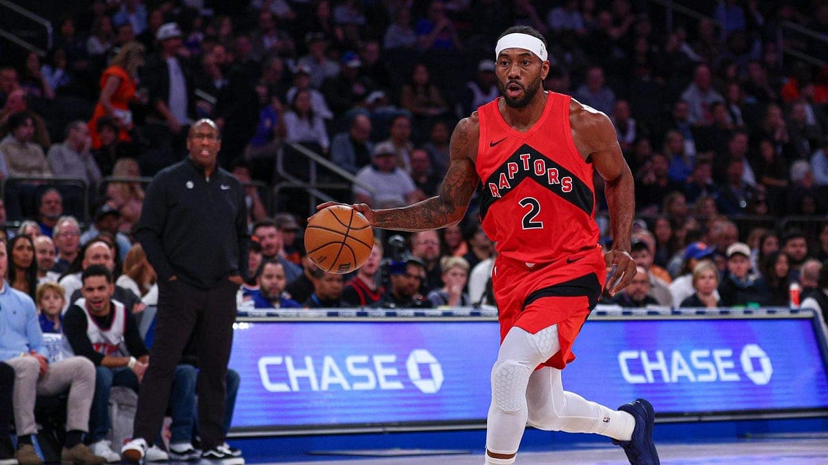 Kawhi Leonard Set to Miss Multiple Weeks With Swelling in Left Knee